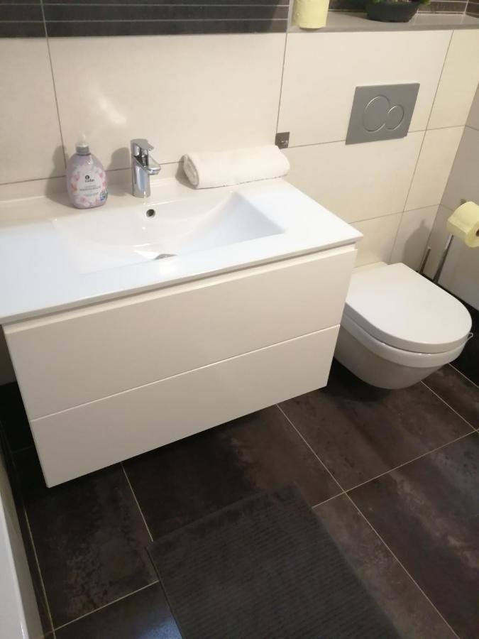 Apartment Tesla Відень Екстер'єр фото