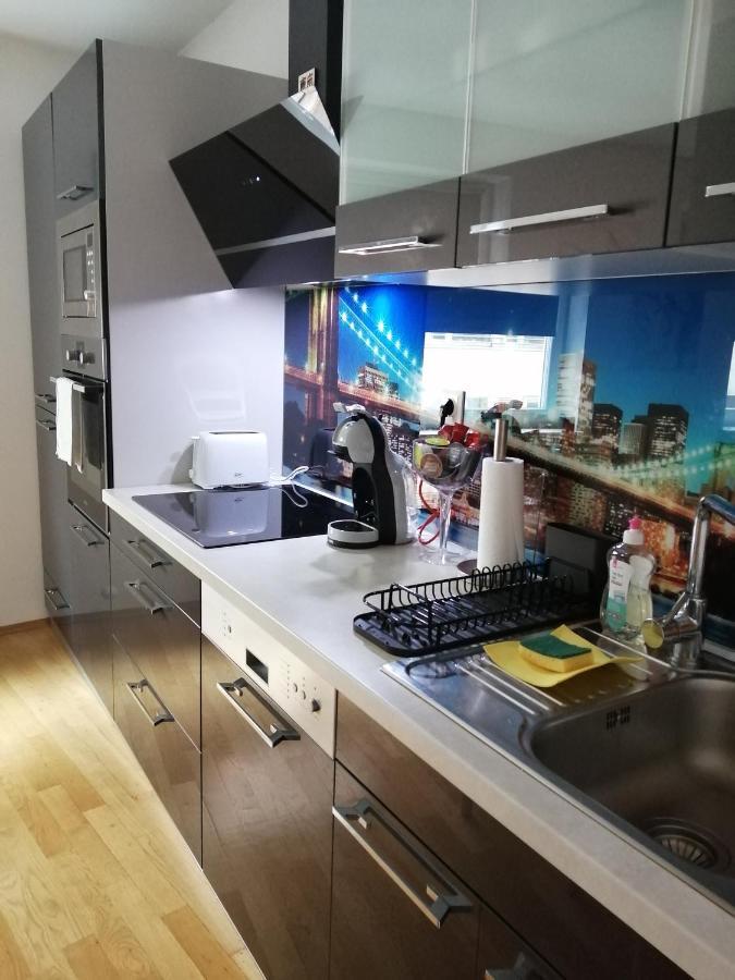 Apartment Tesla Відень Екстер'єр фото
