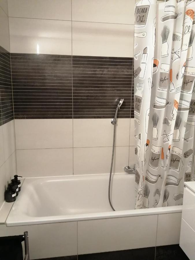 Apartment Tesla Відень Екстер'єр фото